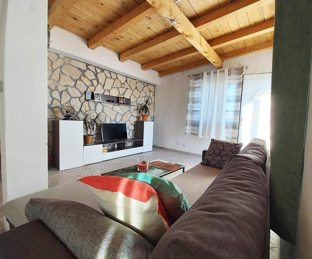 Apartments With A Parking Space Sali, Dugi Otok - 8181 Εξωτερικό φωτογραφία