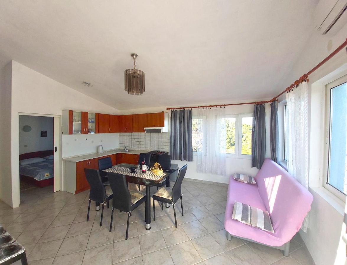 Apartments With A Parking Space Sali, Dugi Otok - 8181 Εξωτερικό φωτογραφία